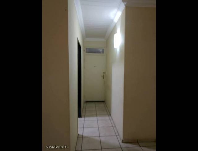 2 BEDROOM APARTMENT FOR SALE IN VANDERBIJLPARK CW 3